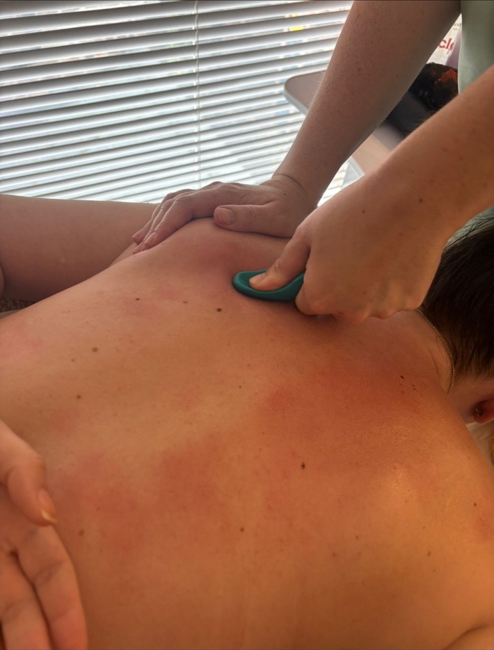 Tool-assisted massage